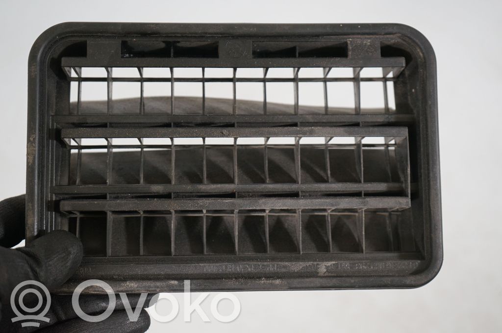 Quarter panel pressure vent (6)