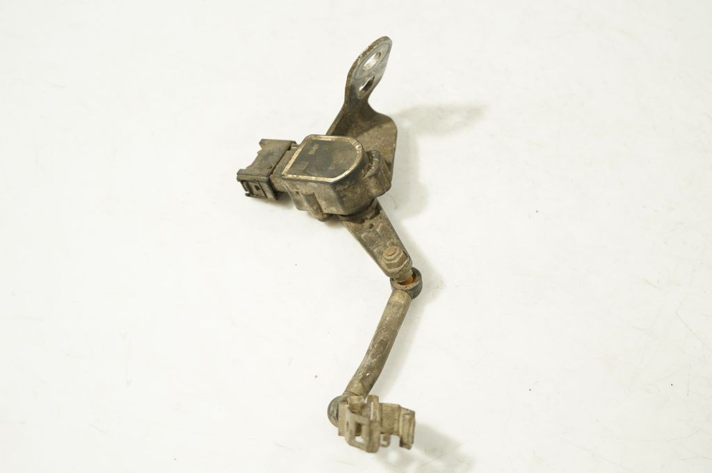 Accelerator throttle pedal (2)