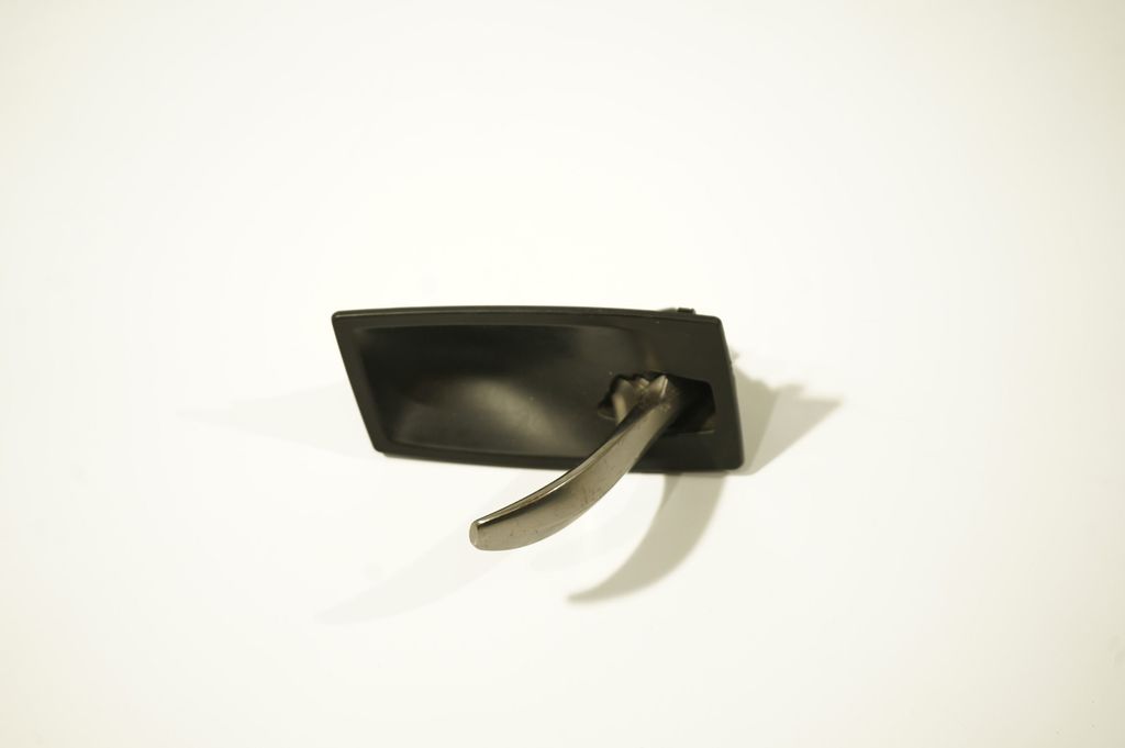 Rear door interior handle (6)