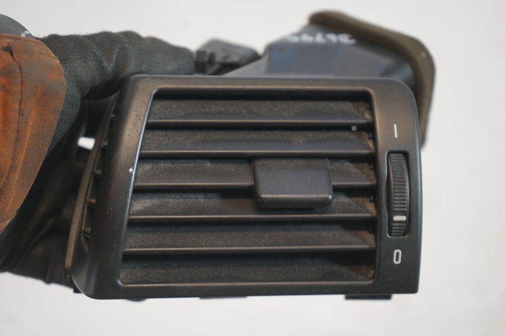 Dashboard side air vent grill/cover trim (7)