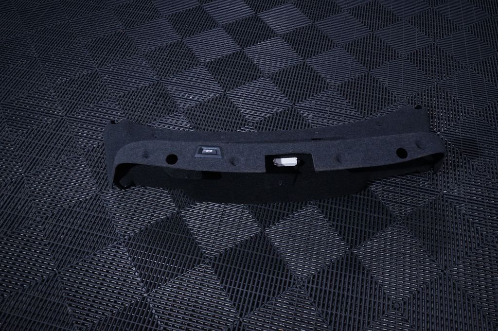 Tailgate/boot cover trim set (3)