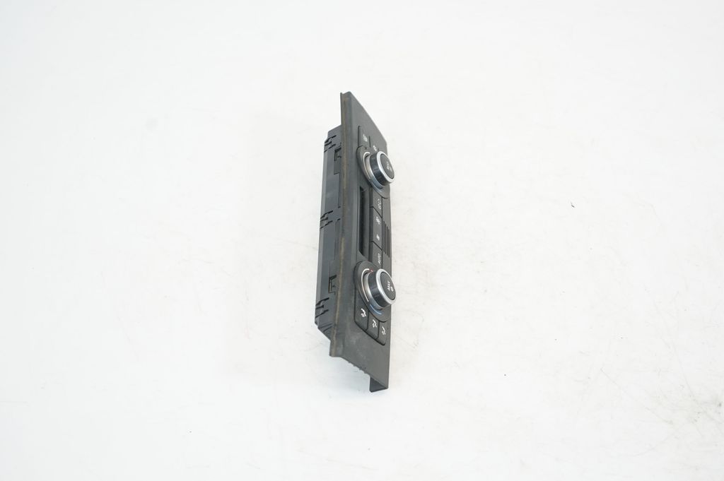 Climate control unit (4)