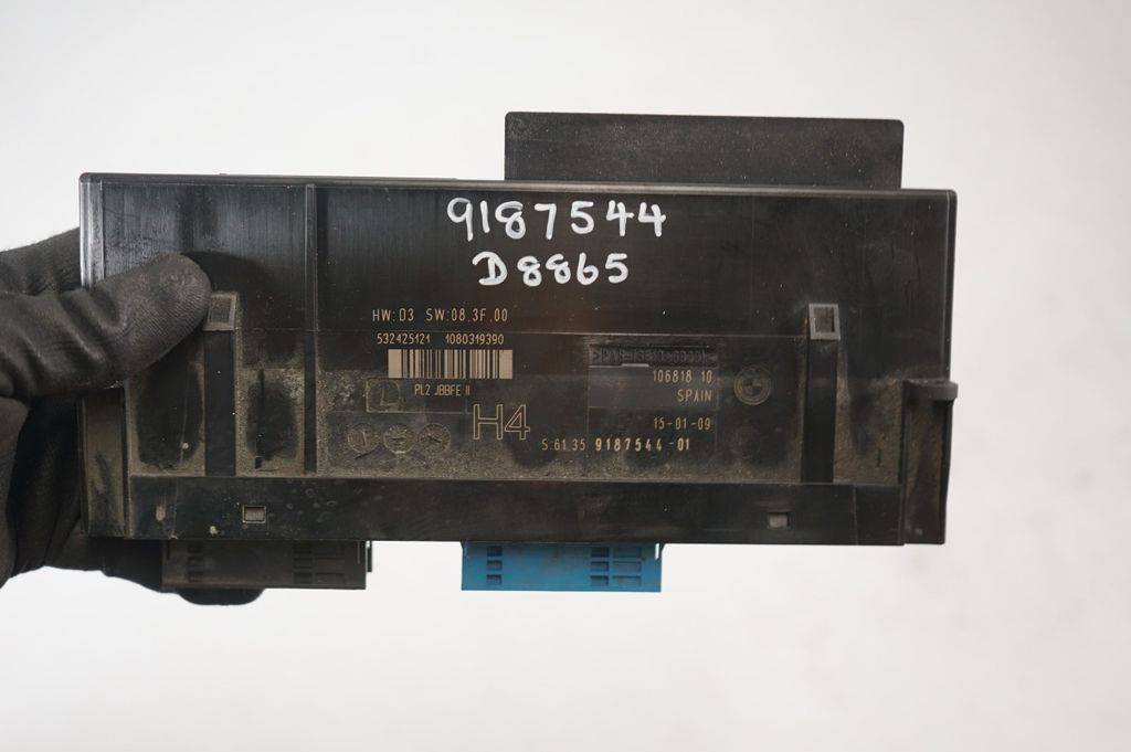 Comfort/convenience module (8)