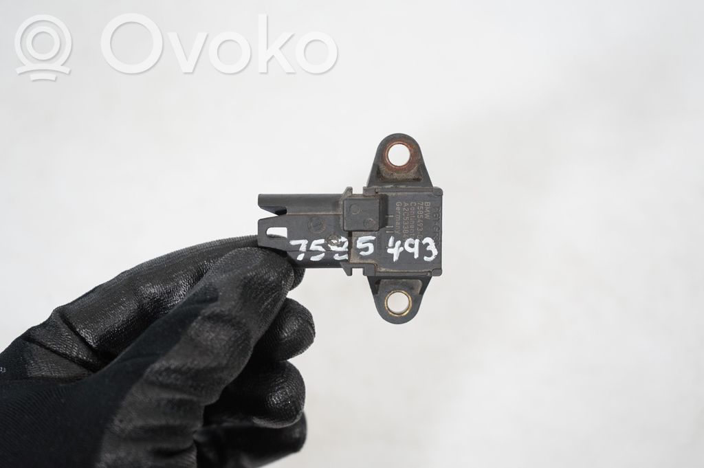 Fuel pressure sensor (9)