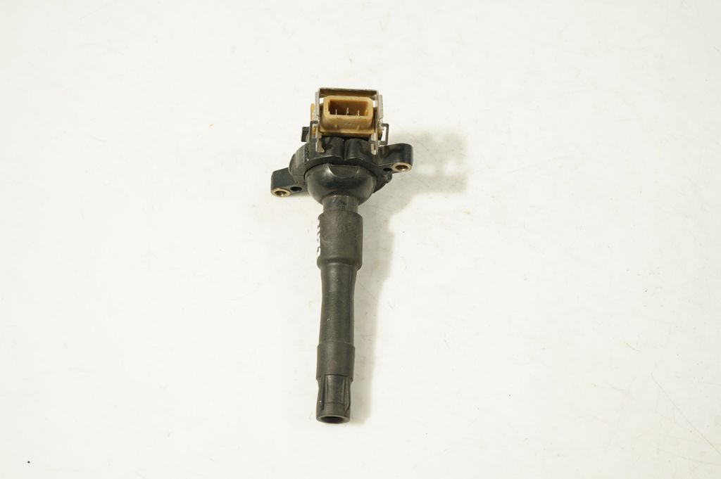 High voltage ignition coil