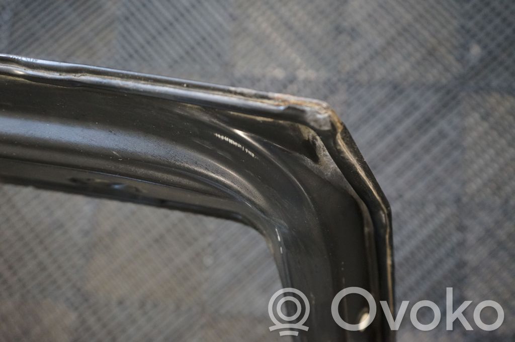 Tailgate/trunk/boot lid (9)