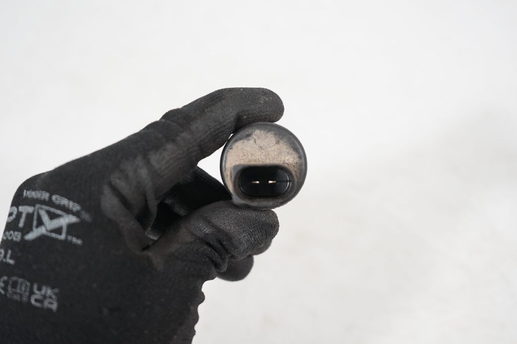 Windscreen/windshield washer pump (6)