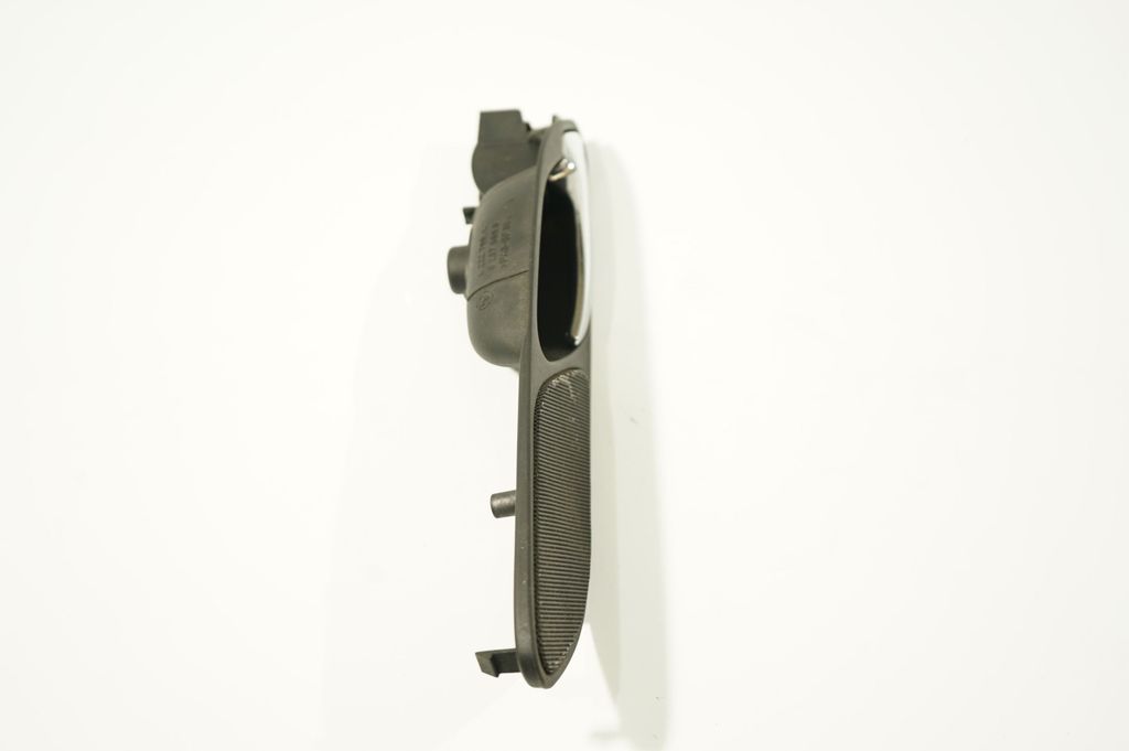 Front door interior handle (4)