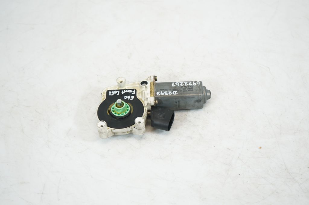 Front door window regulator motor (3)