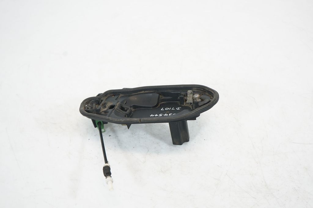 Rear door exterior handle (3)