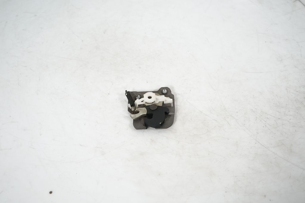 Seat back rest lock catch (5)