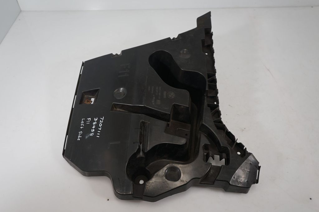 Rear bumper mounting bracket (2)