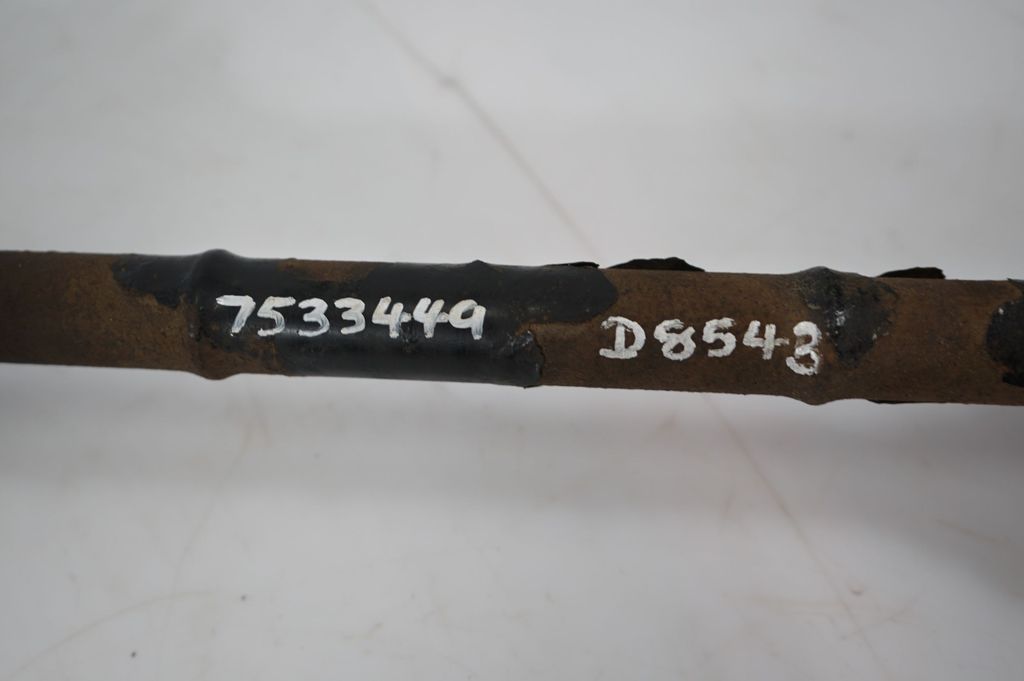 Rear driveshaft (8)