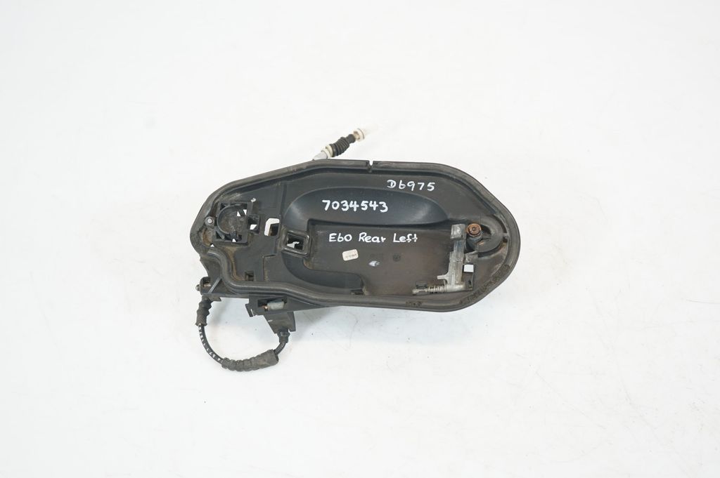 Rear door exterior handle