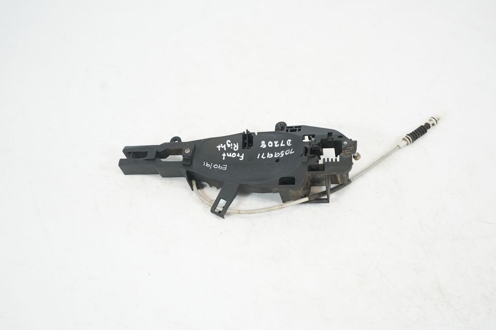 Front door exterior handle/bracket (3)