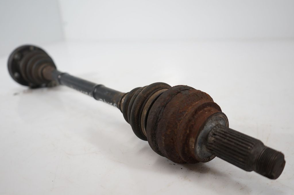 Rear driveshaft (5)
