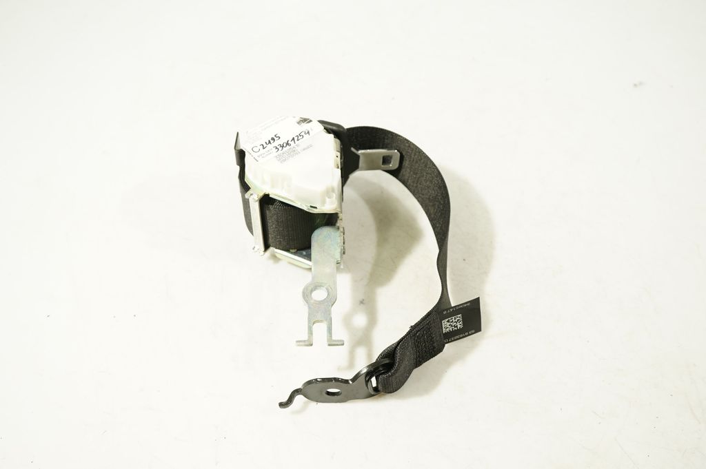 Rear seatbelt (4)