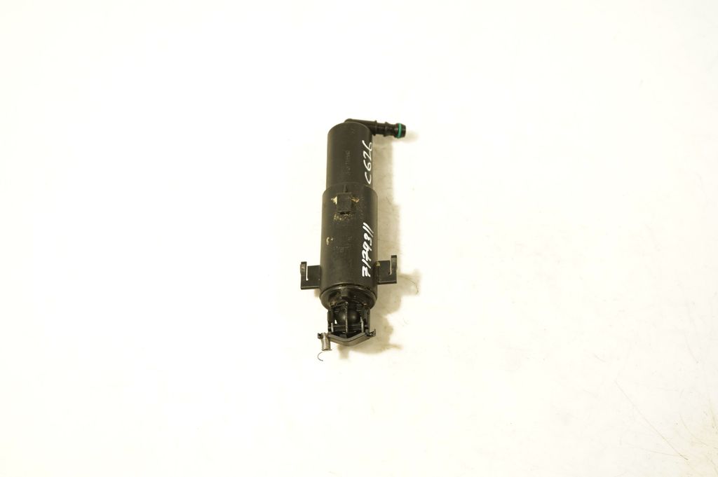 Headlight washer spray nozzle