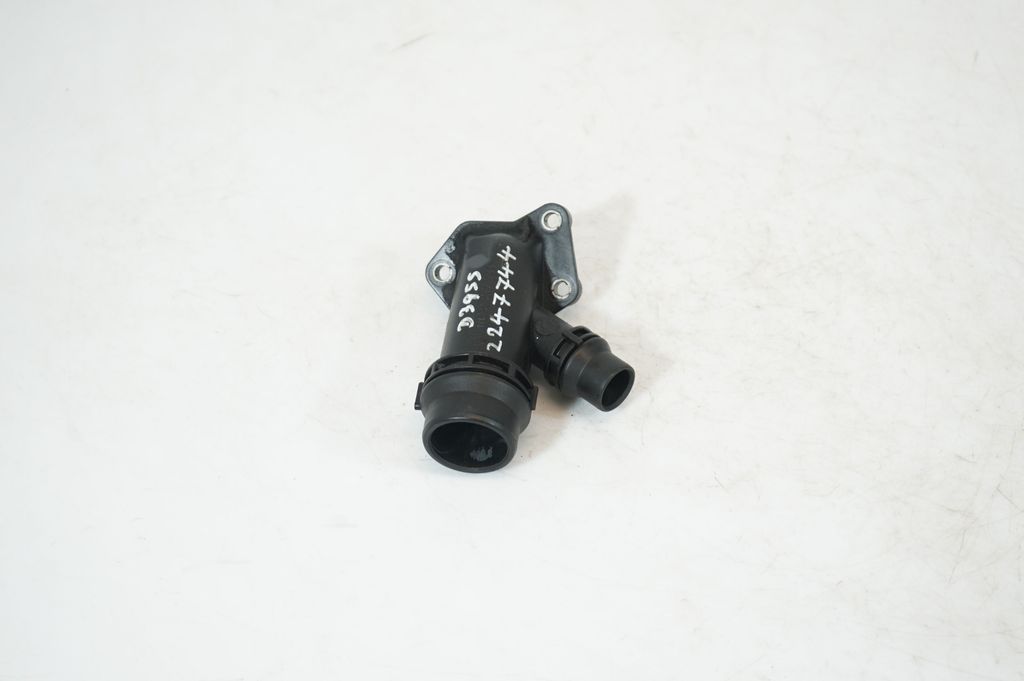 Engine coolant pipe/hose (4)