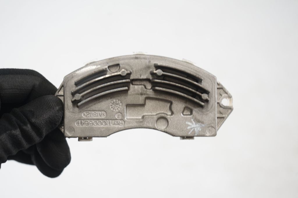 Heater blower motor/fan resistor (5)