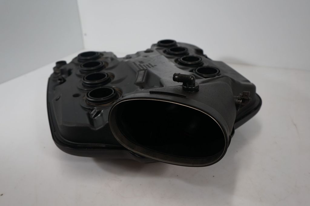 Engine cover (trim) (7)