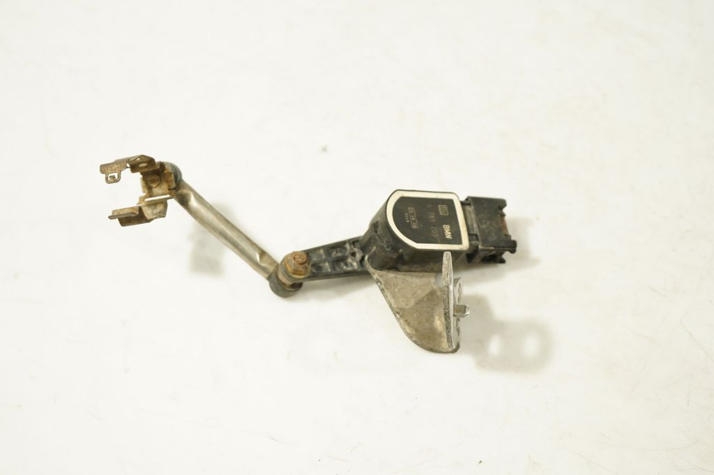 Headlight/headlamp level sensor (2)