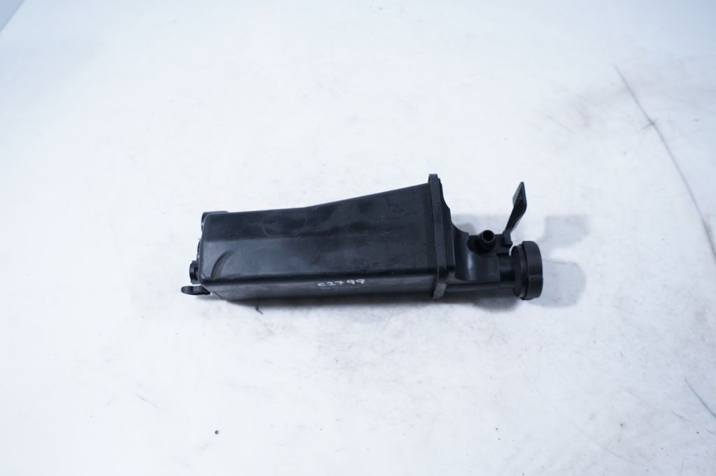 Coolant expansion tank/reservoir (7)
