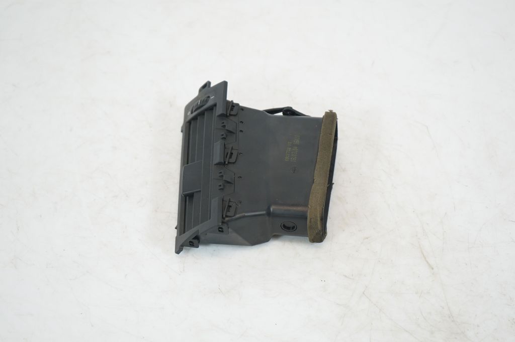 Dashboard side air vent grill/cover trim (2)