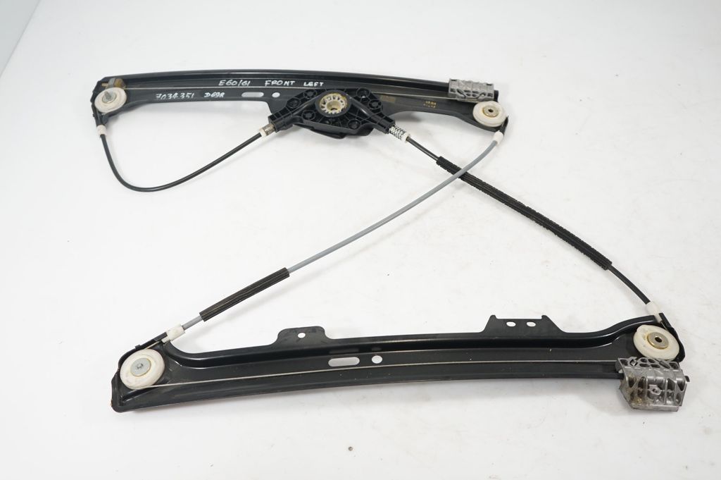 Front door window regulator with motor