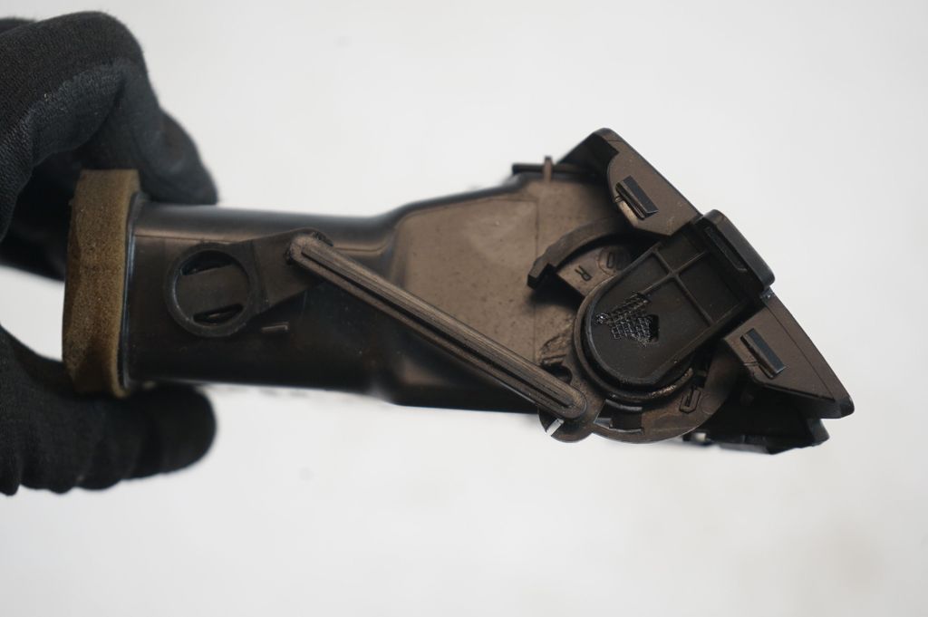 Dashboard side air vent grill/cover trim (6)