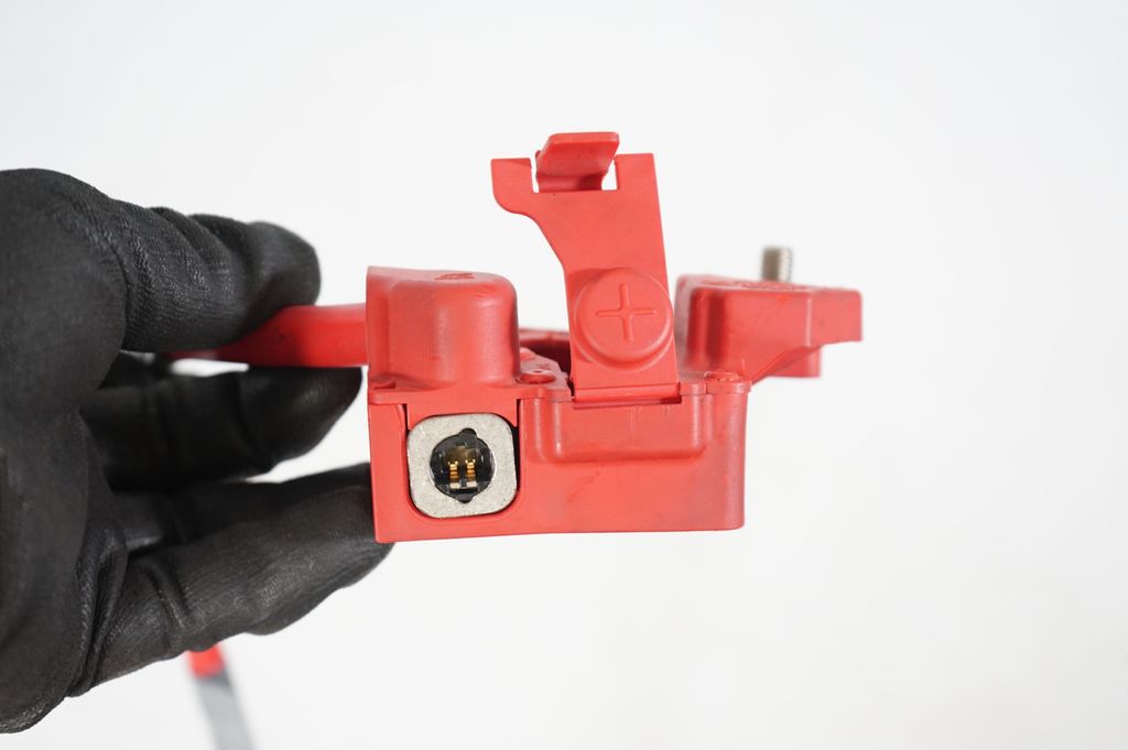 Positive cable (battery) (7)