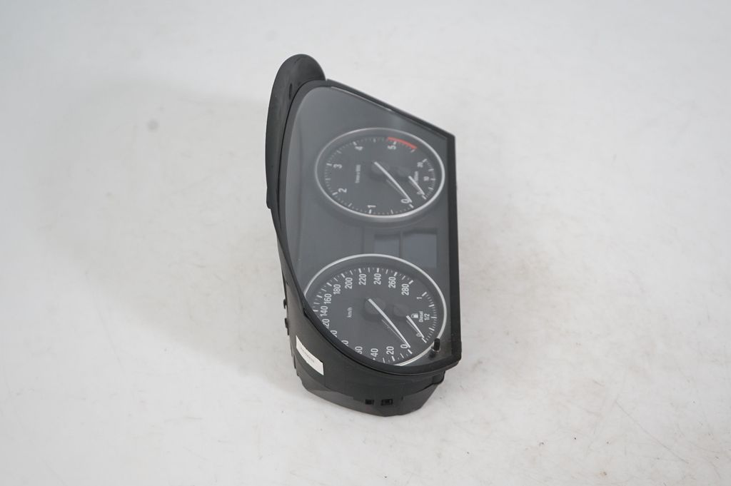 Speedometer (instrument cluster) (4)