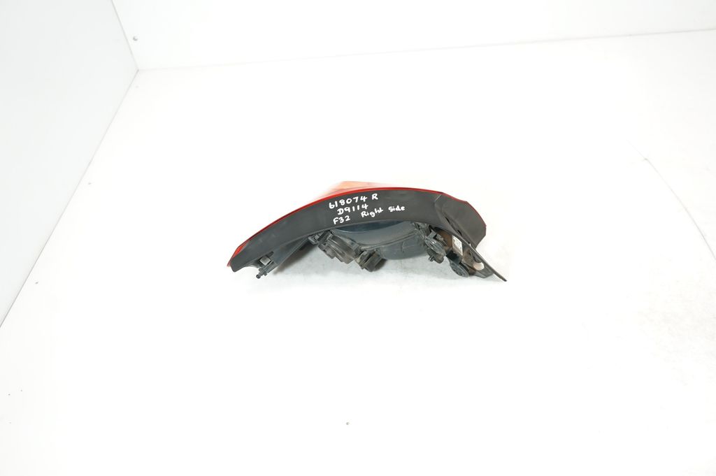 Rear/tail lights (3)