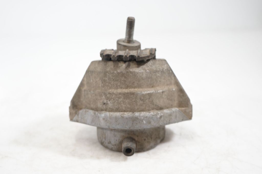 Engine mount bracket (4)