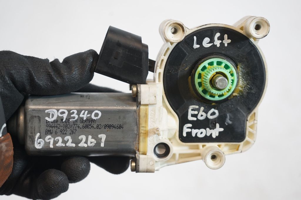 Front door window regulator motor (8)