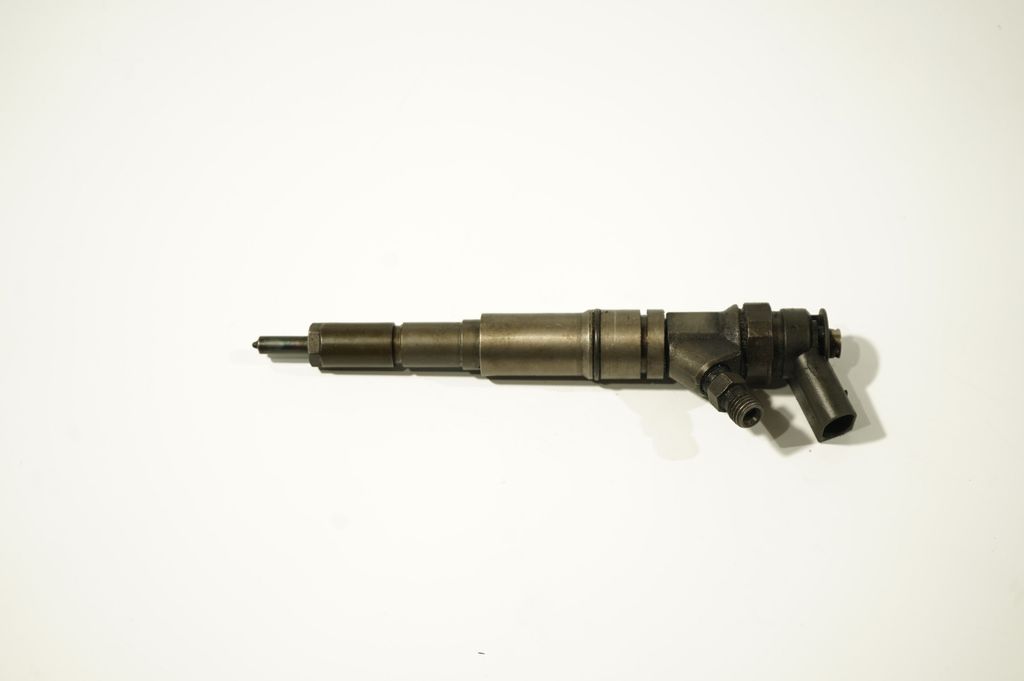 Fuel injector (4)