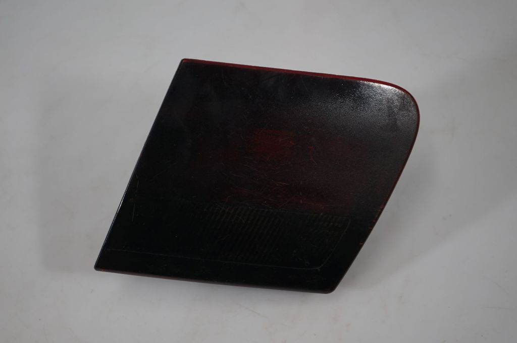 Tailgate rear/tail lights (6)