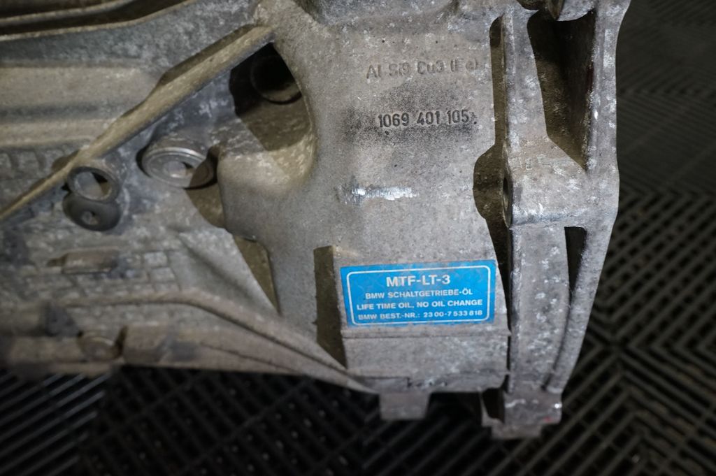 Manual 6 speed gearbox (7)