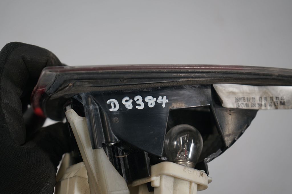 Rear/tail lights (10)
