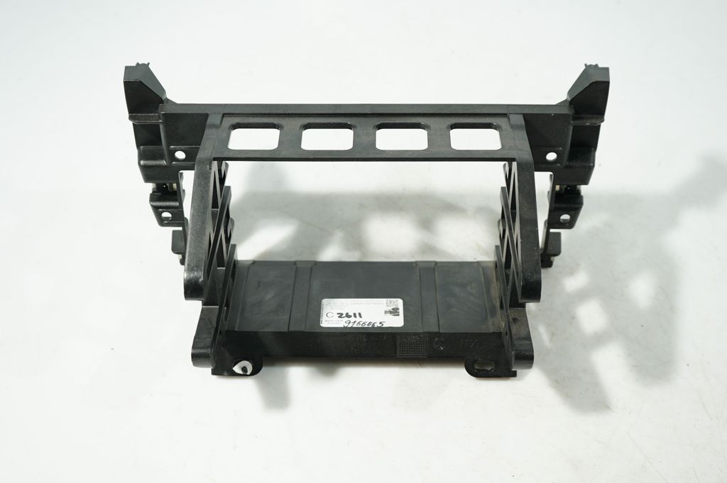 Radio/GPS head unit trim
