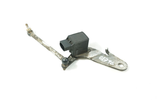 Headlight/headlamp level sensor