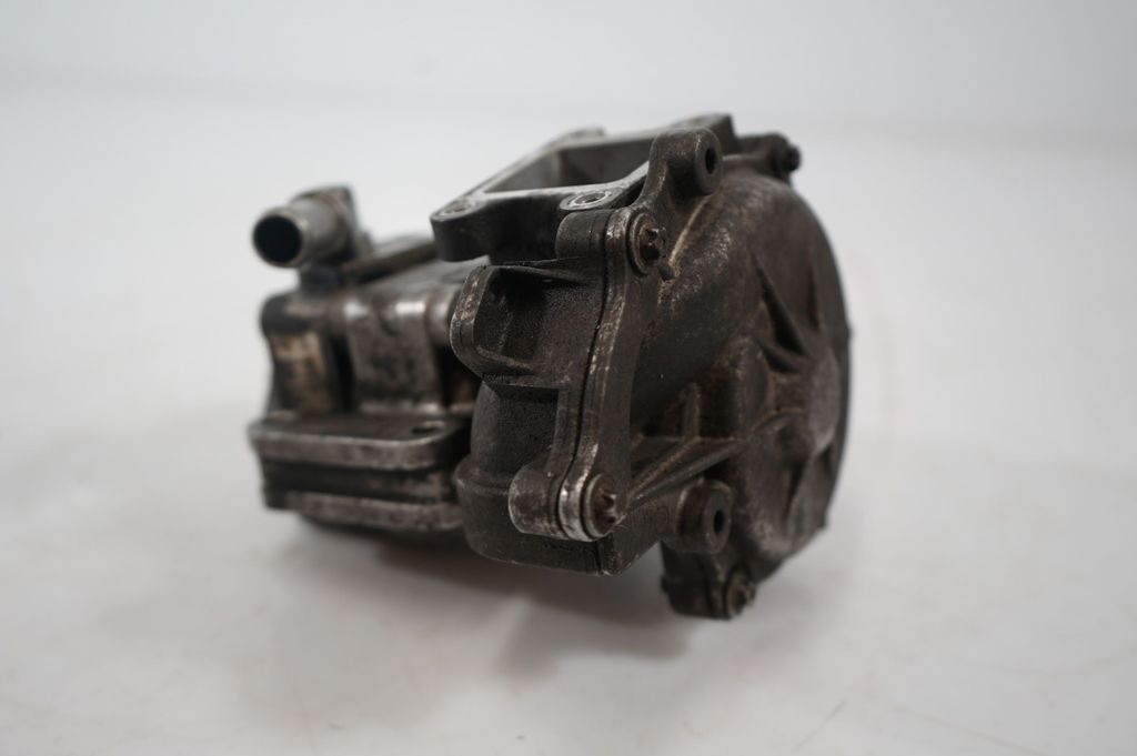 Power steering pump (8)