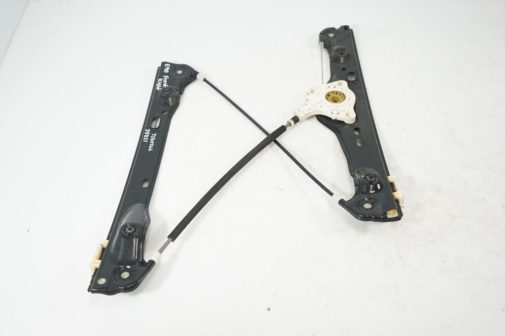 Front door window regulator with motor (2)