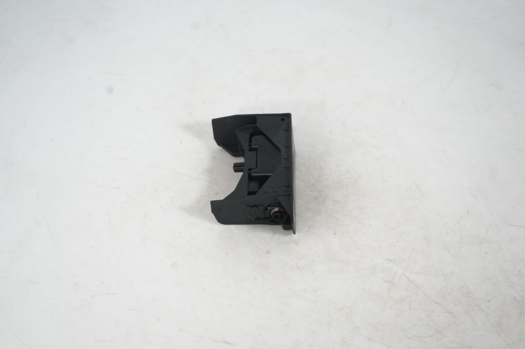 Rear door ashtray (4)