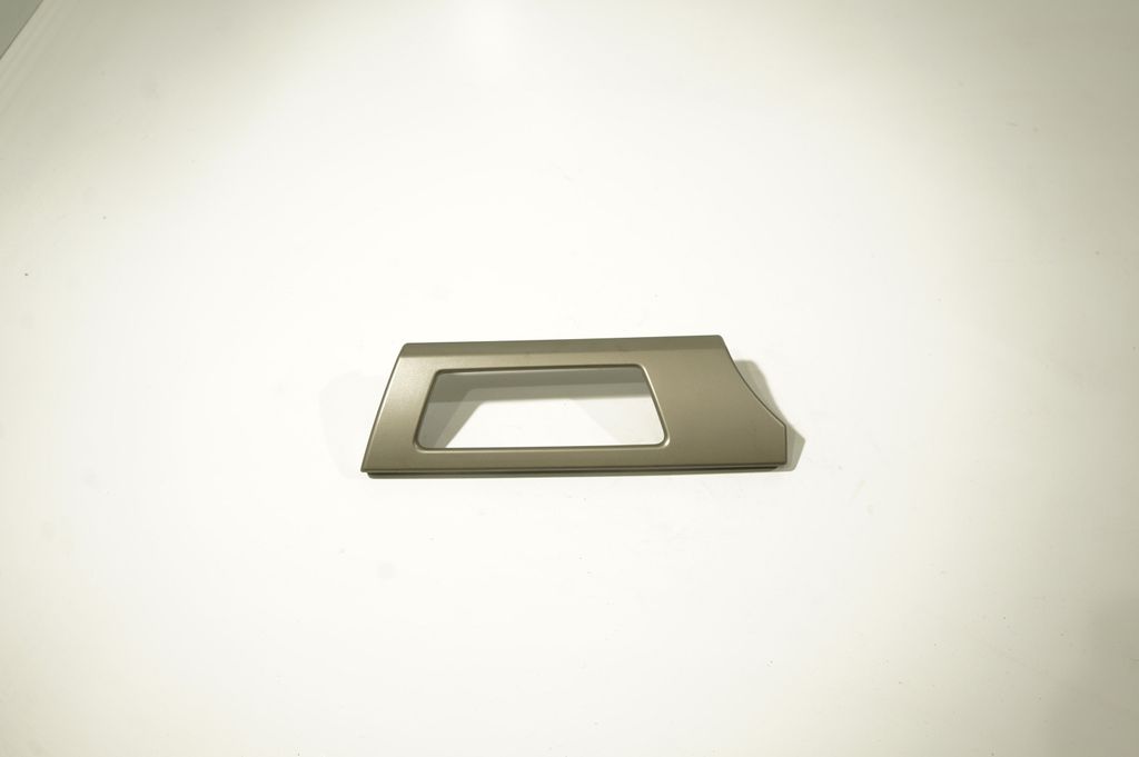 Dashboard glove box trim (5)
