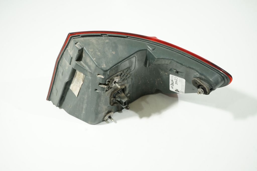 Rear/tail lights (3)
