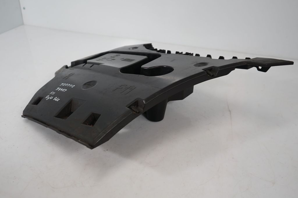 Rear bumper mounting bracket (7)