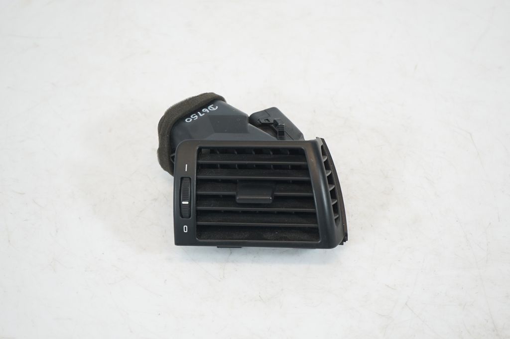 Dashboard side air vent grill/cover trim