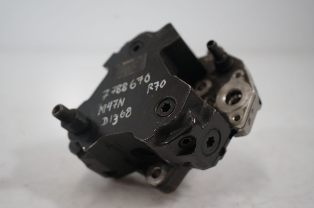 Fuel injection high pressure pump (8)