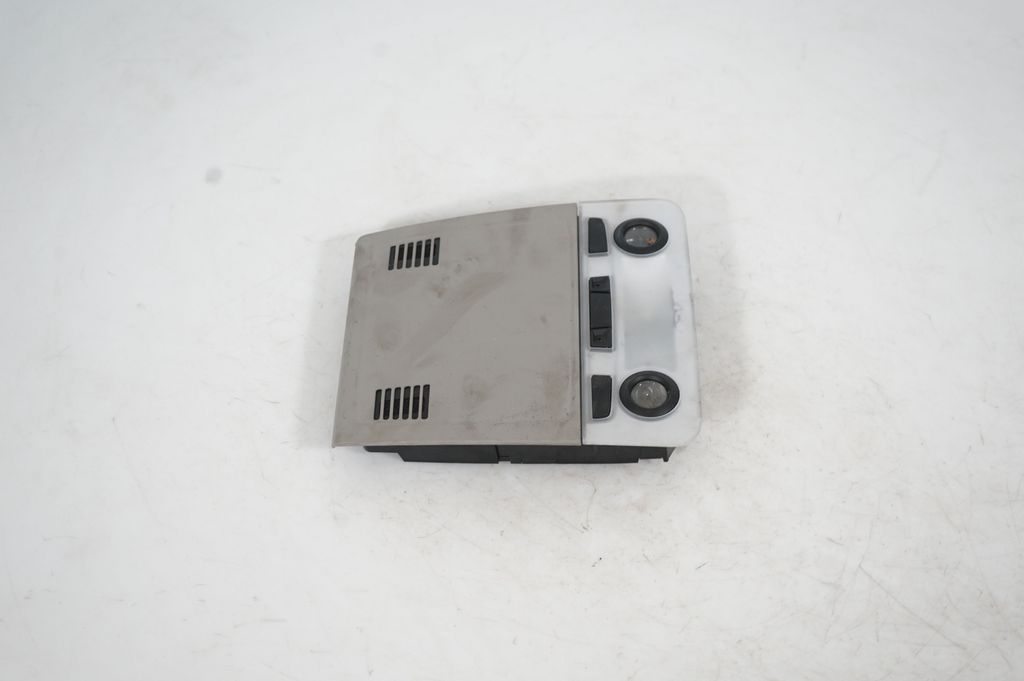 Front seat light (2)